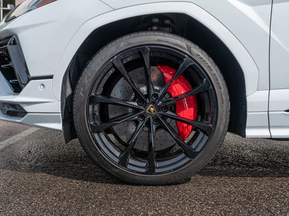 2023 Lamborghini Urus S - Image 9 of 31