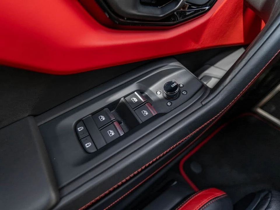 2023 Lamborghini Urus S - Image 26 of 31