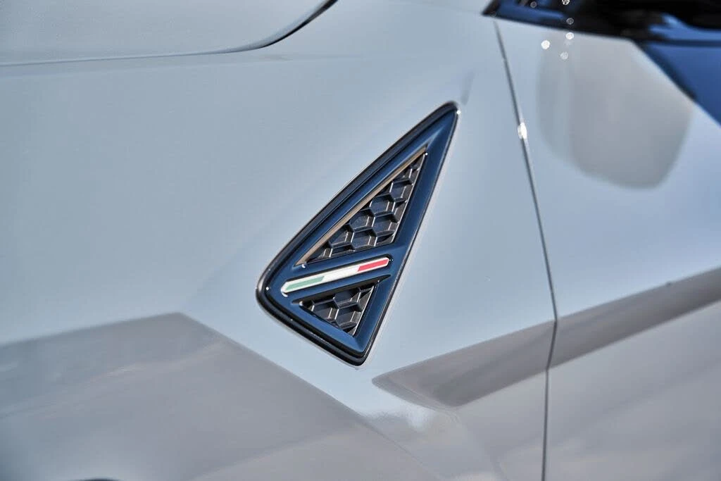 2023 Lamborghini Urus S - Image 11 of 31