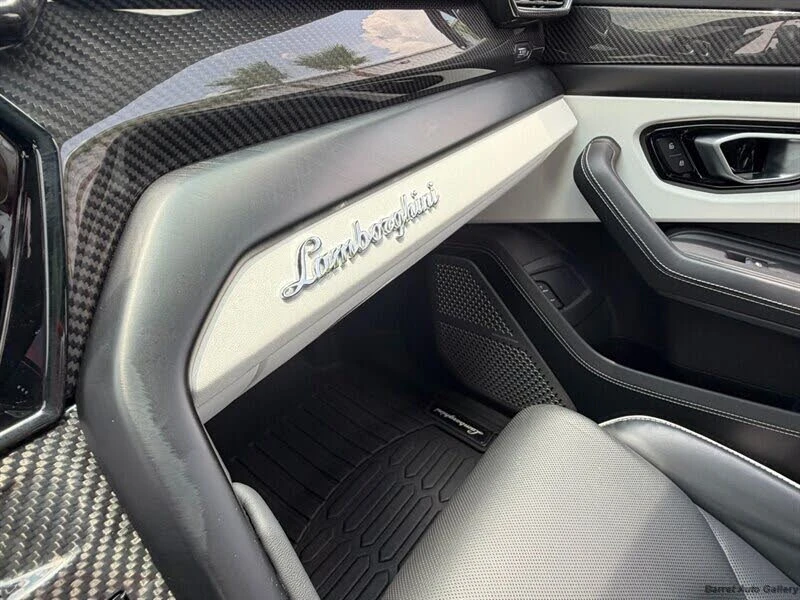 2023 Lamborghini Urus S - Image 29 of 31