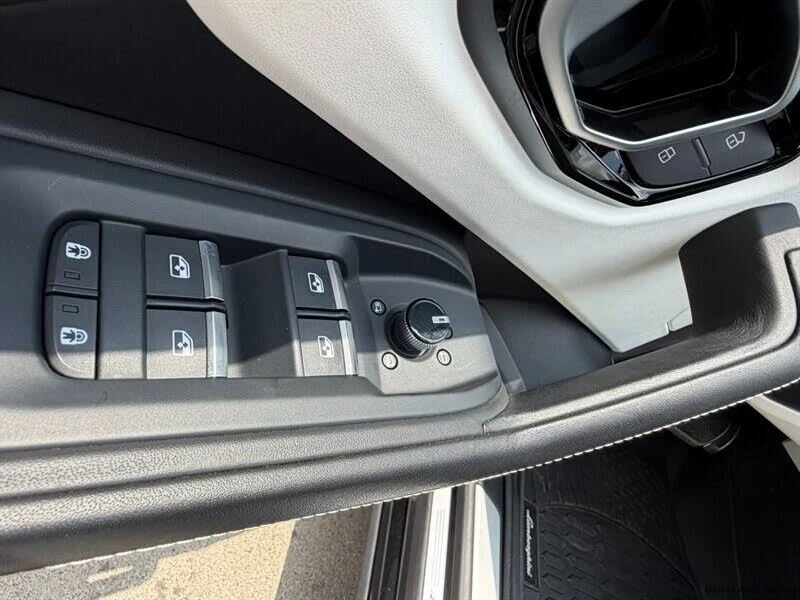 2023 Lamborghini Urus S - Image 19 of 31
