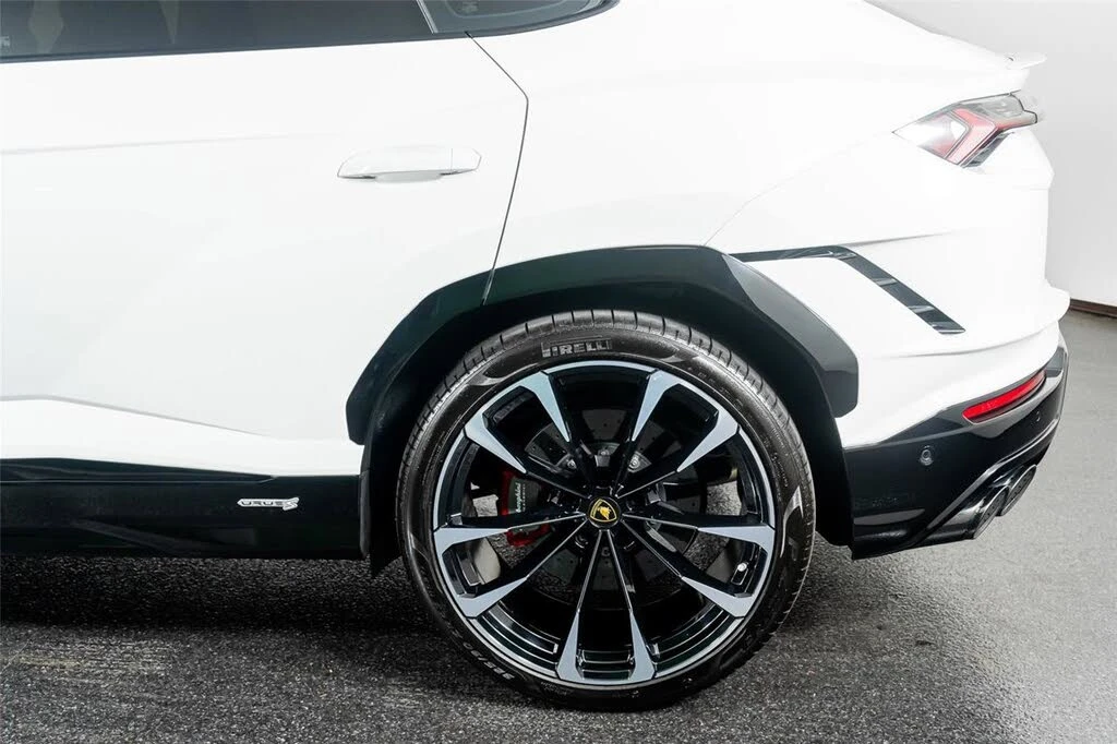2023 Lamborghini Urus S - Image 16 of 31