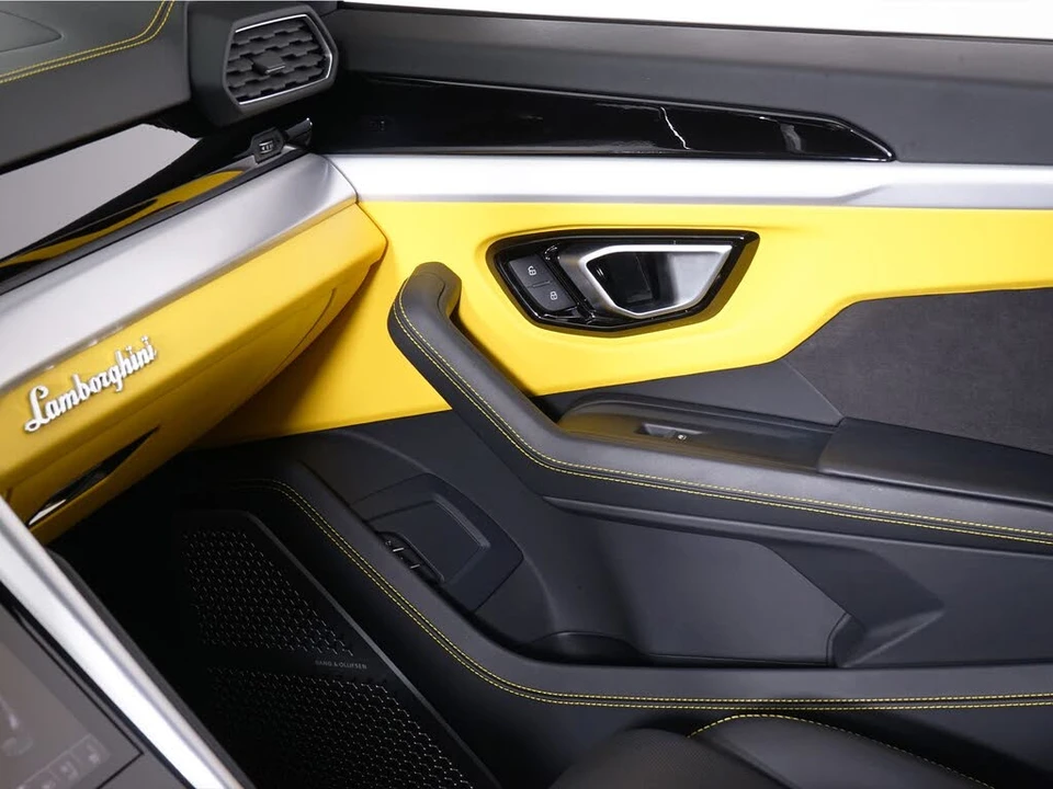 2023 Lamborghini Urus S - Image 23 of 31