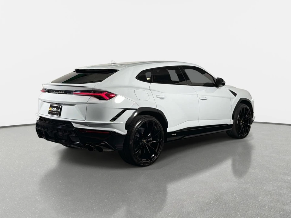 2023 Lamborghini Urus S - Image 2 of 31
