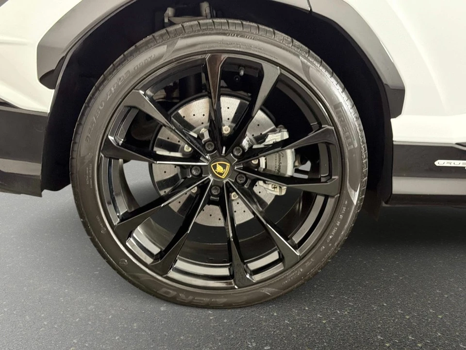 2023 Lamborghini Urus S - Image 15 of 31