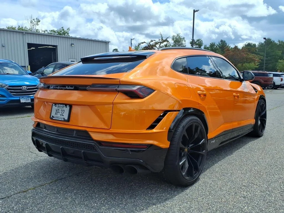 2023 Lamborghini Urus S - Image 5 of 30