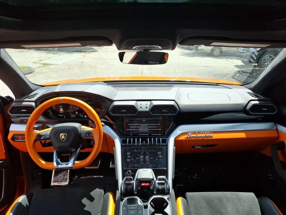 2023 Lamborghini Urus S - Image 11 of 30