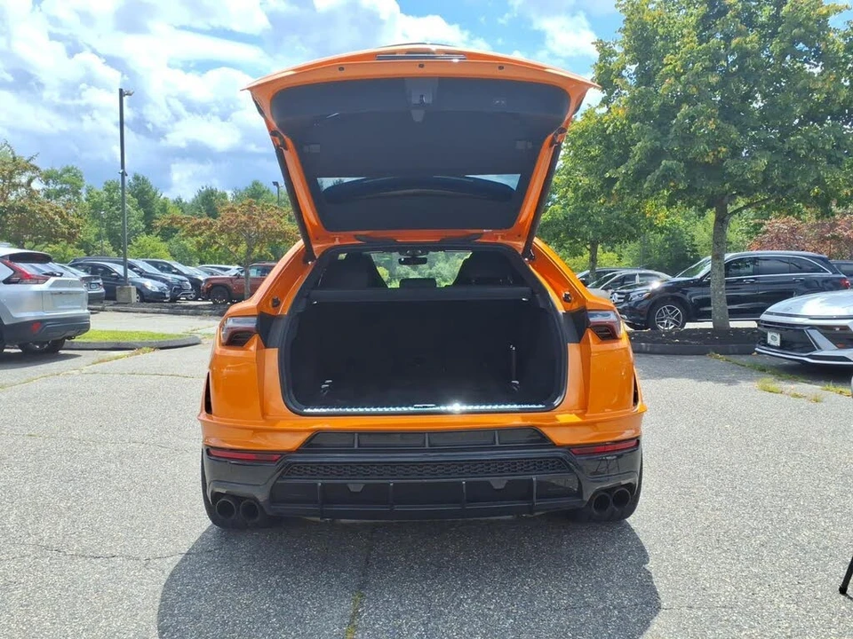 2023 Lamborghini Urus S - Image 7 of 30