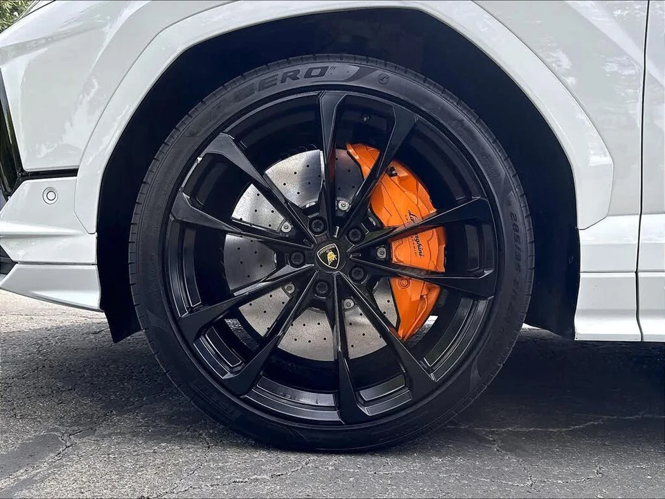 2023 Lamborghini Urus S - Image 10 of 31
