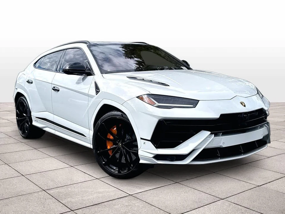 2023 Lamborghini Urus S - Image 2 of 31