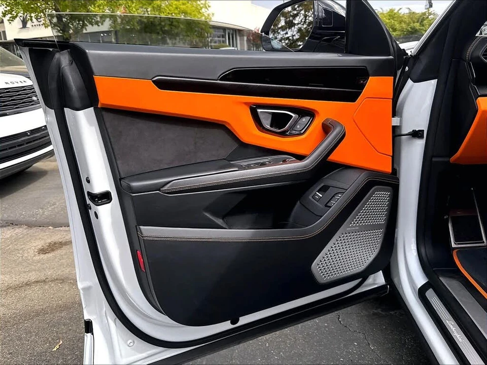 2023 Lamborghini Urus S - Image 24 of 31