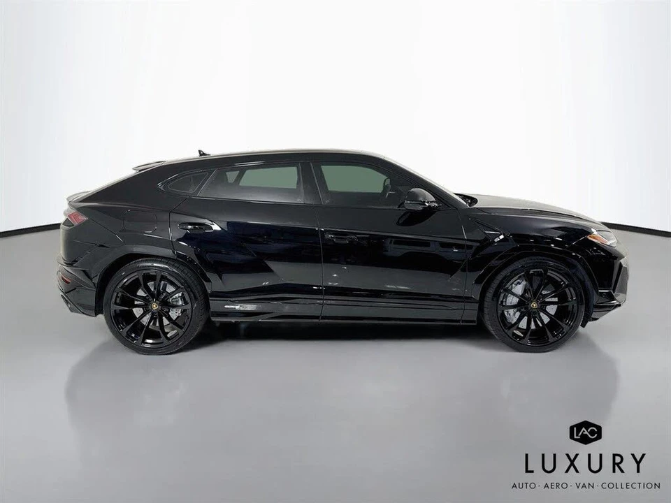 2023 Lamborghini Urus S - Image 5 of 6