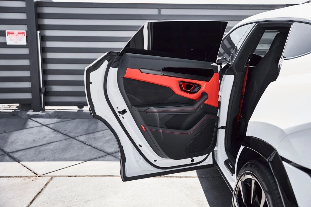 2023 Lamborghini Urus S - Image 31 of 31