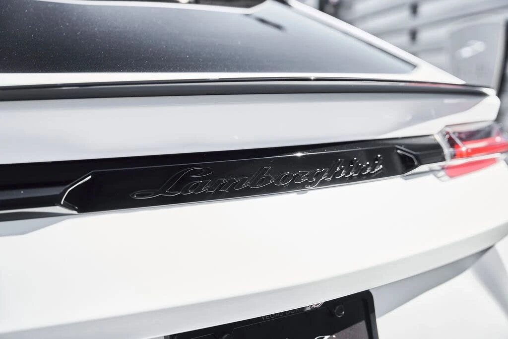 2023 Lamborghini Urus S - Image 13 of 31