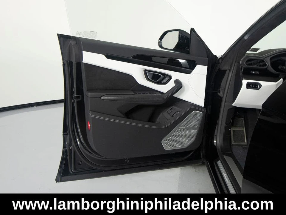 2023 Lamborghini Urus S - Image 11 of 31