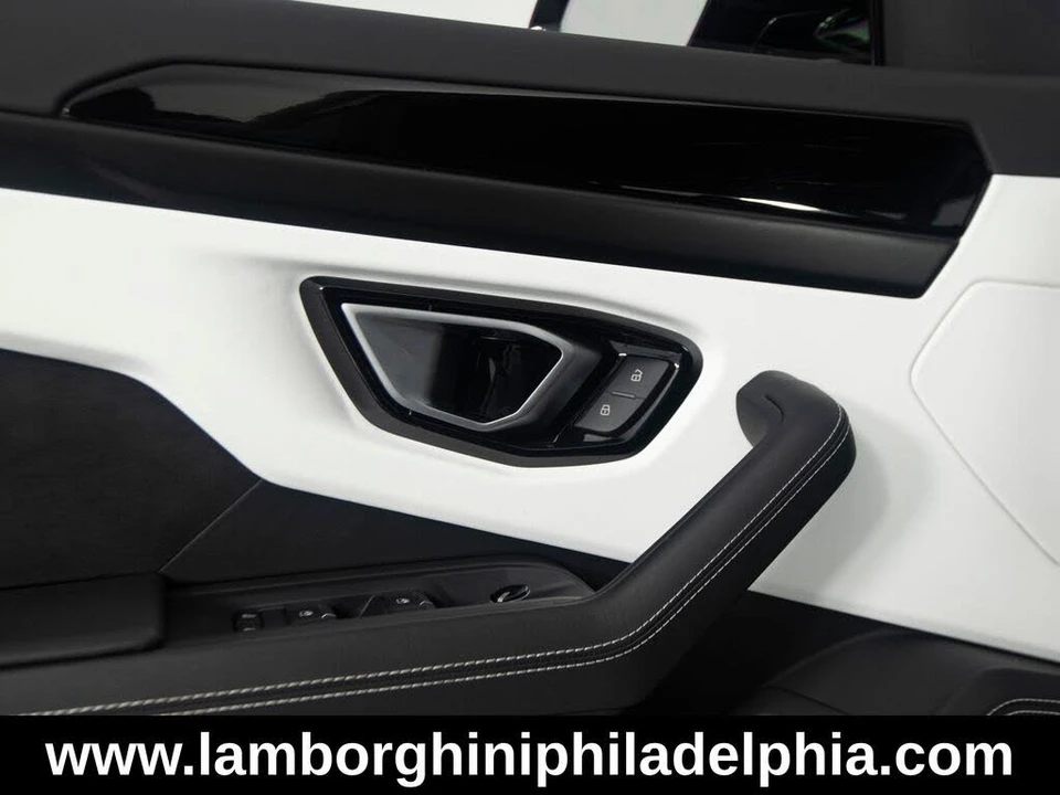 2023 Lamborghini Urus S - Image 13 of 31