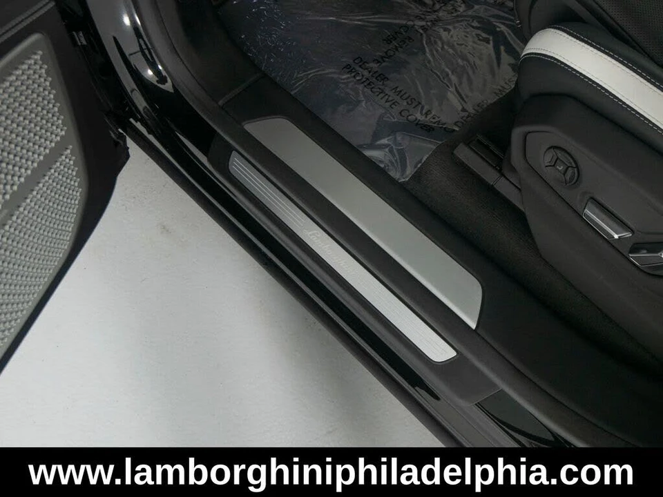 2023 Lamborghini Urus S - Image 14 of 31