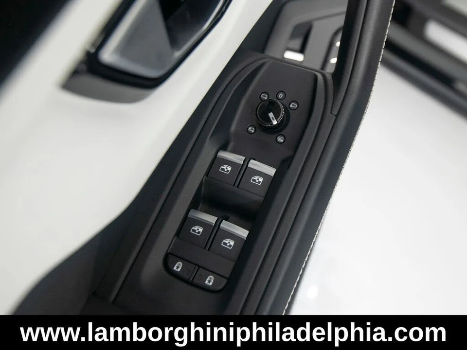 2023 Lamborghini Urus S - Image 15 of 31