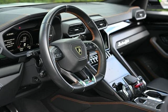 2023 Lamborghini Urus S - Image 25 of 31