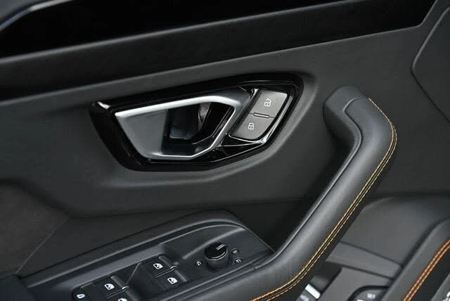 2023 Lamborghini Urus S - Image 27 of 31