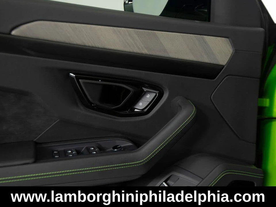 2023 Lamborghini Urus S - Image 13 of 31