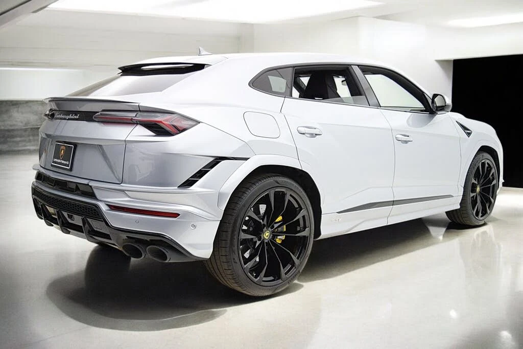 2023 Lamborghini Urus S - Image 9 of 31