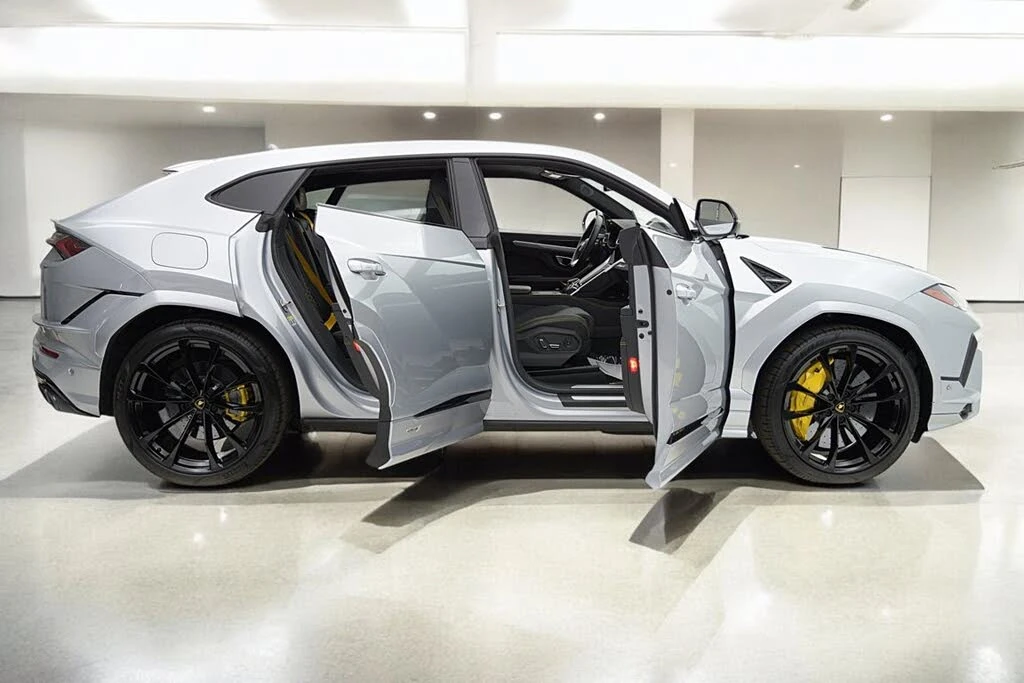 2023 Lamborghini Urus S - Image 11 of 31