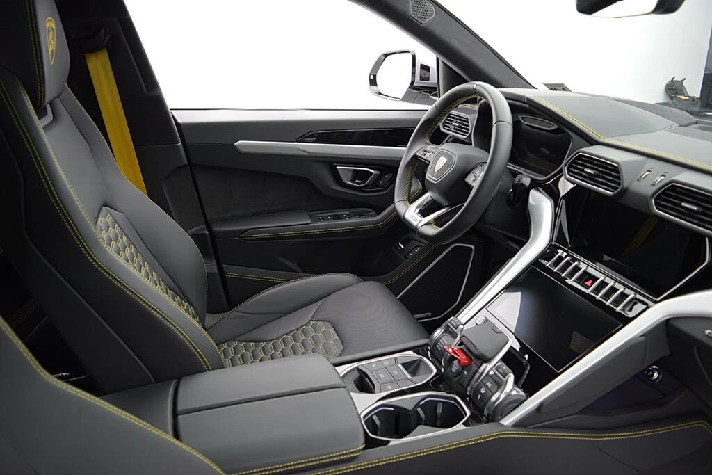 2023 Lamborghini Urus S - Image 31 of 31