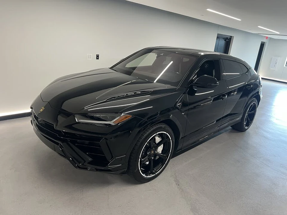 2023 Lamborghini Urus S - Image 4 of 31