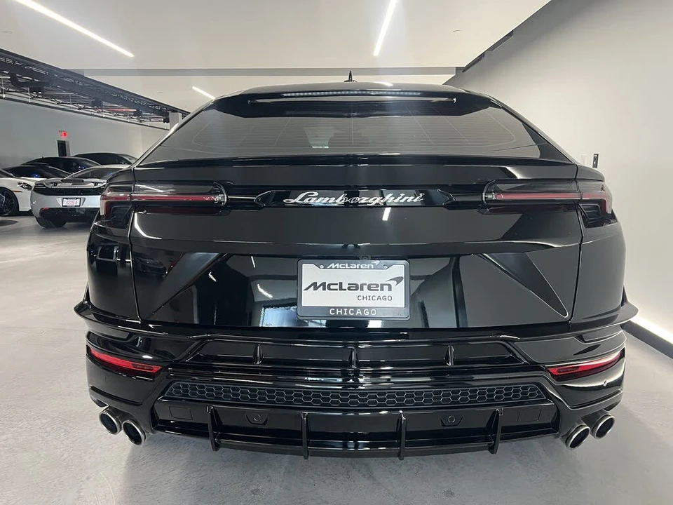 2023 Lamborghini Urus S - Image 9 of 31