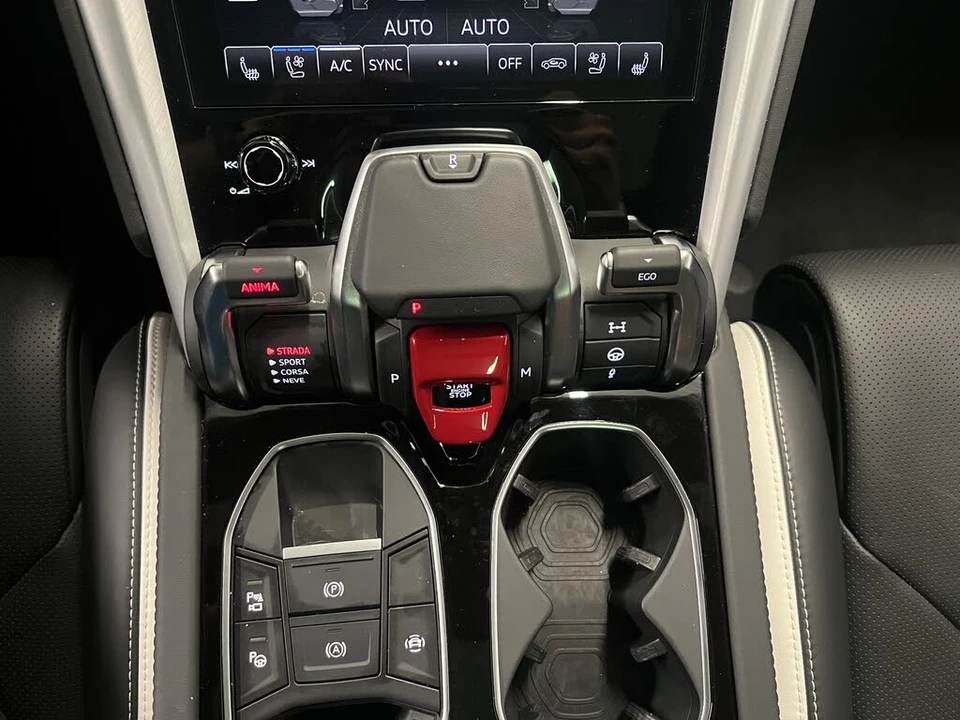 2023 Lamborghini Urus S - Image 31 of 31