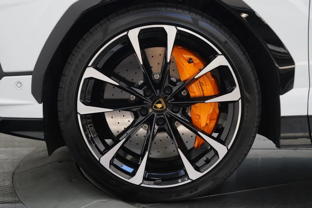 2023 Lamborghini Urus S - Image 10 of 31