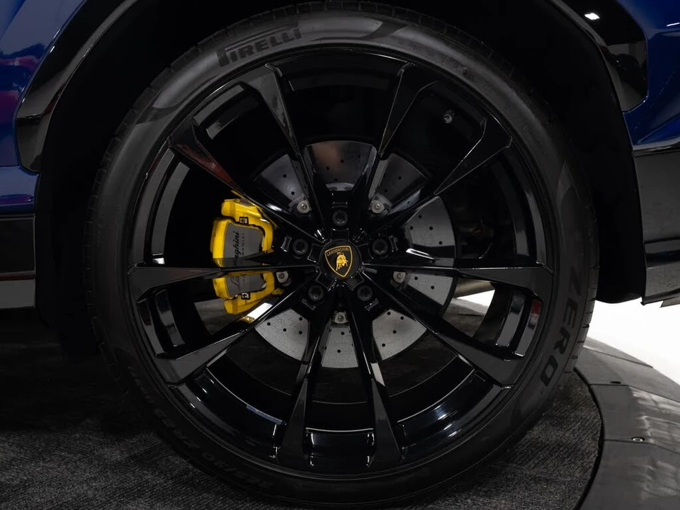 2023 Lamborghini Urus S - Image 26 of 31