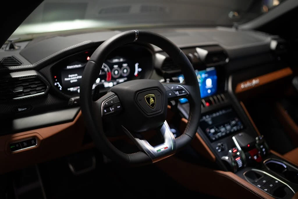 2023 Lamborghini Urus S - Image 8 of 31