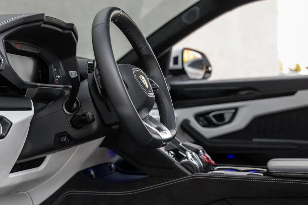 2023 Lamborghini Urus S - Image 19 of 31