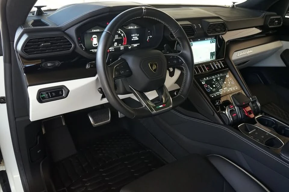 2023 Lamborghini Urus S - Image 7 of 20
