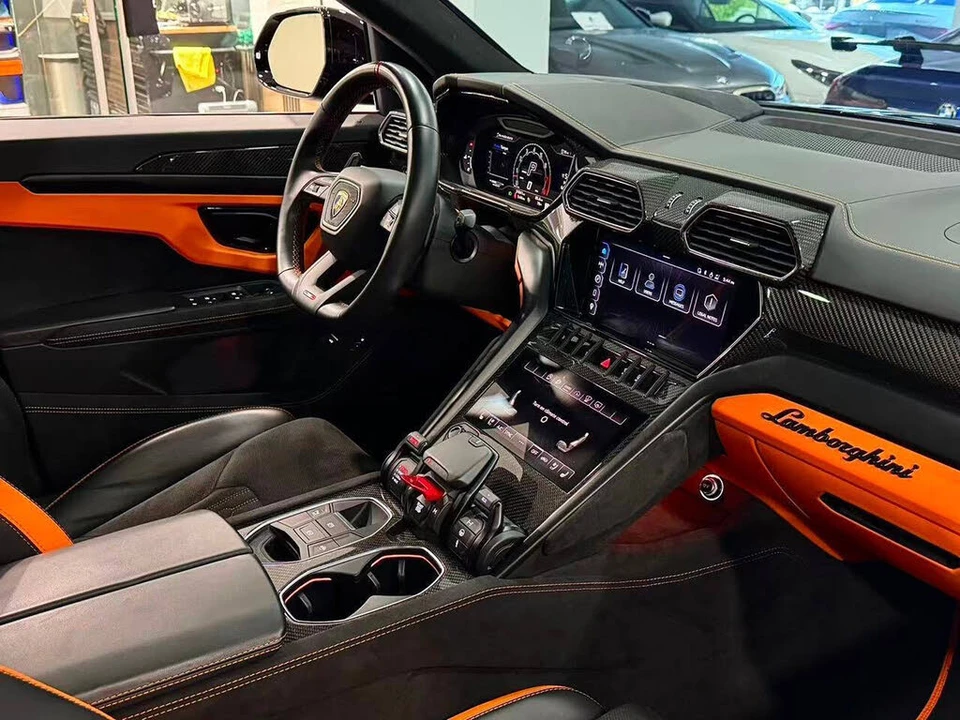 2023 Lamborghini Urus S - Image 4 of 31