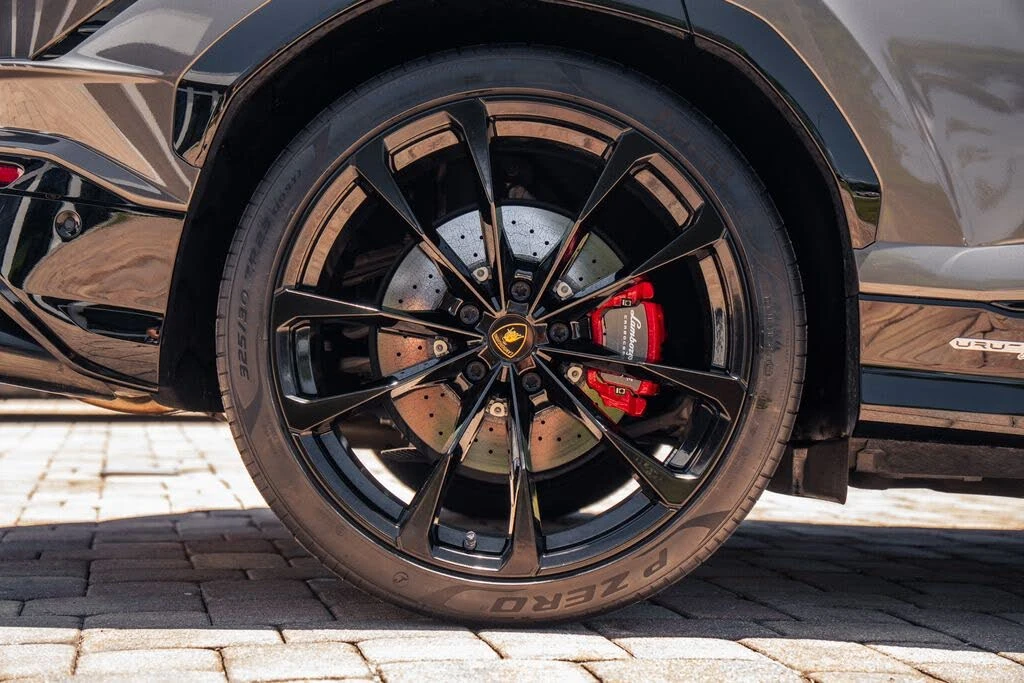 2023 Lamborghini Urus S - Image 13 of 31