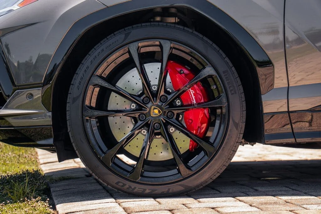 2023 Lamborghini Urus S - Image 15 of 31