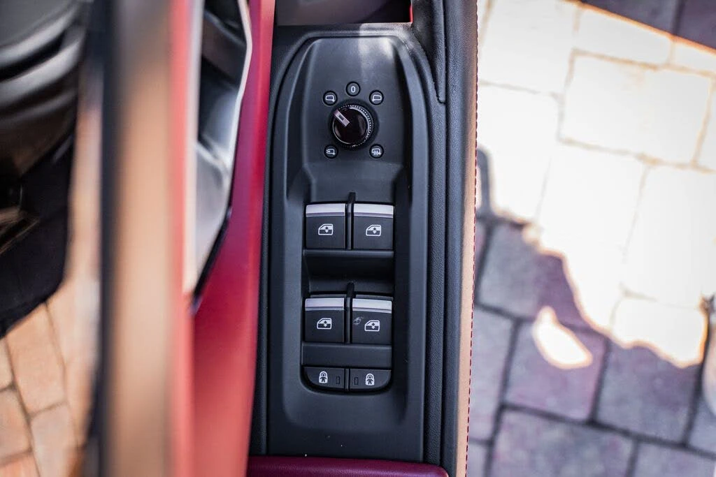 2023 Lamborghini Urus S - Image 18 of 31