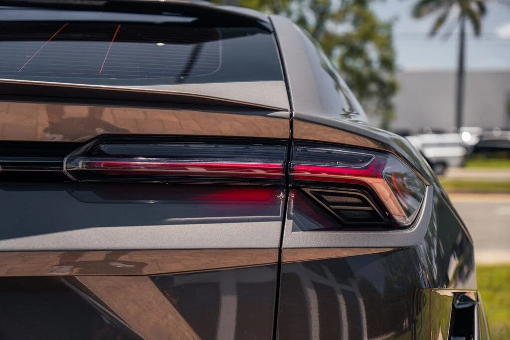 2023 Lamborghini Urus S - Image 12 of 31