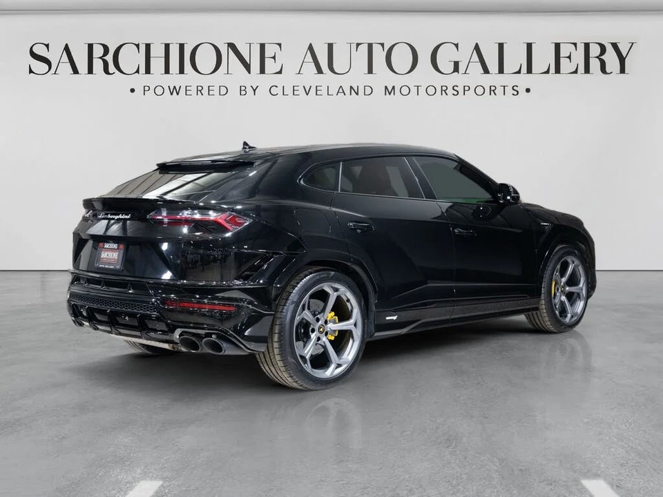 2023 Lamborghini Urus S - Image 2 of 31