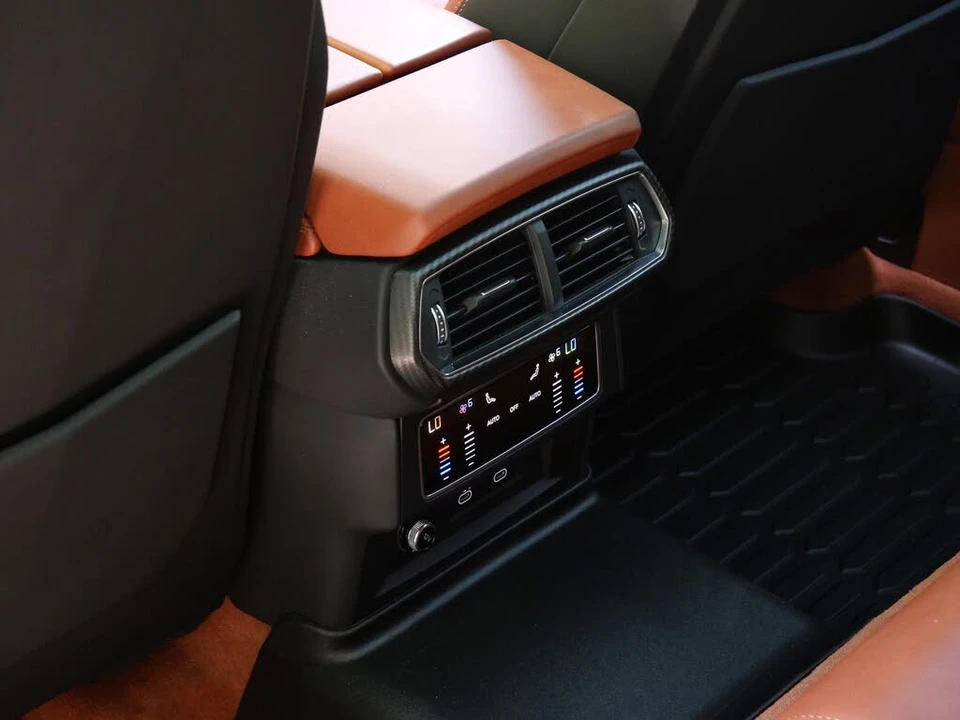 2023 Lamborghini Urus S - Image 23 of 28