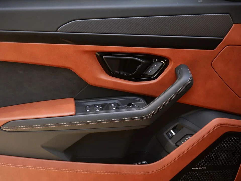 2023 Lamborghini Urus S - Image 16 of 28
