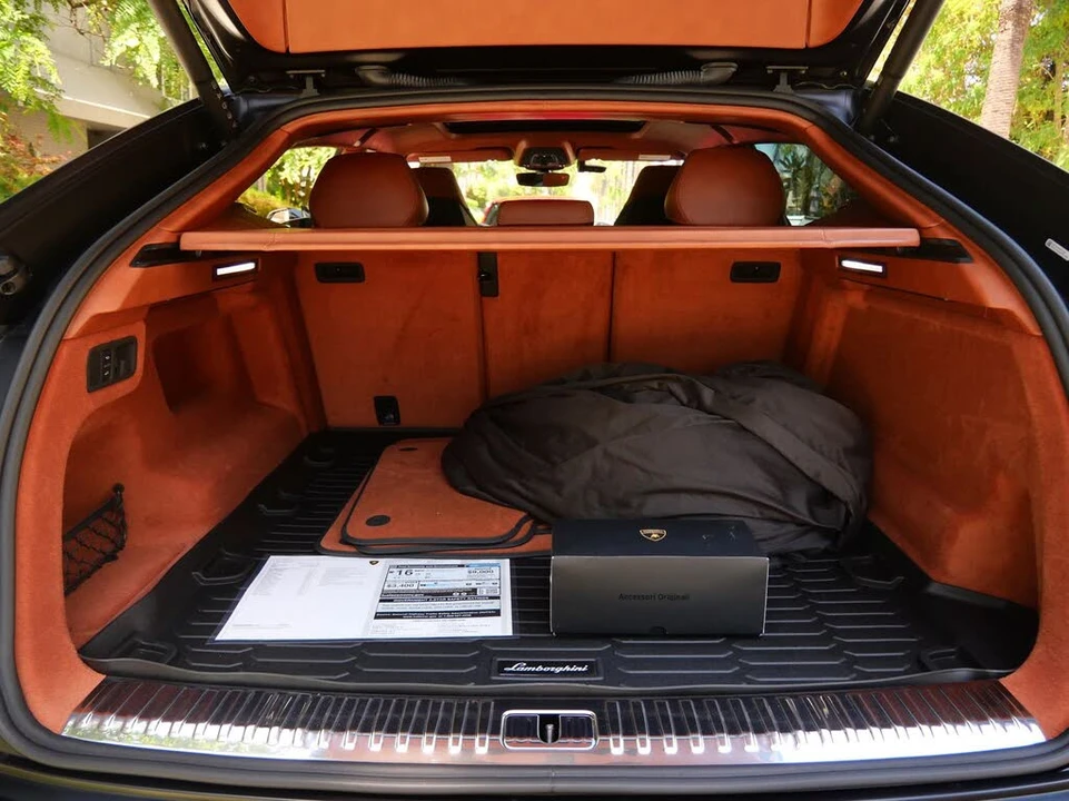 2023 Lamborghini Urus S - Image 17 of 28