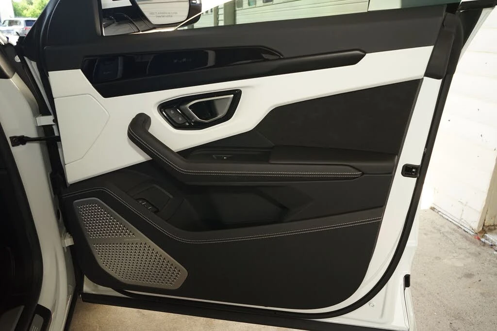 2023 Lamborghini Urus S - Image 26 of 31