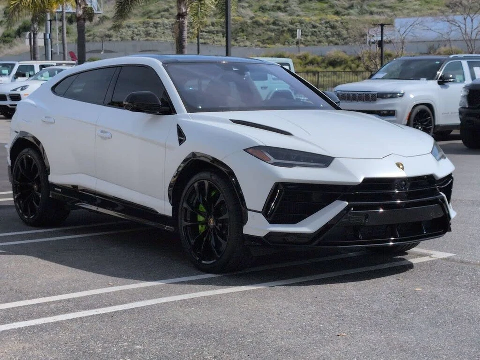 2023 Lamborghini Urus S - Image 4 of 30