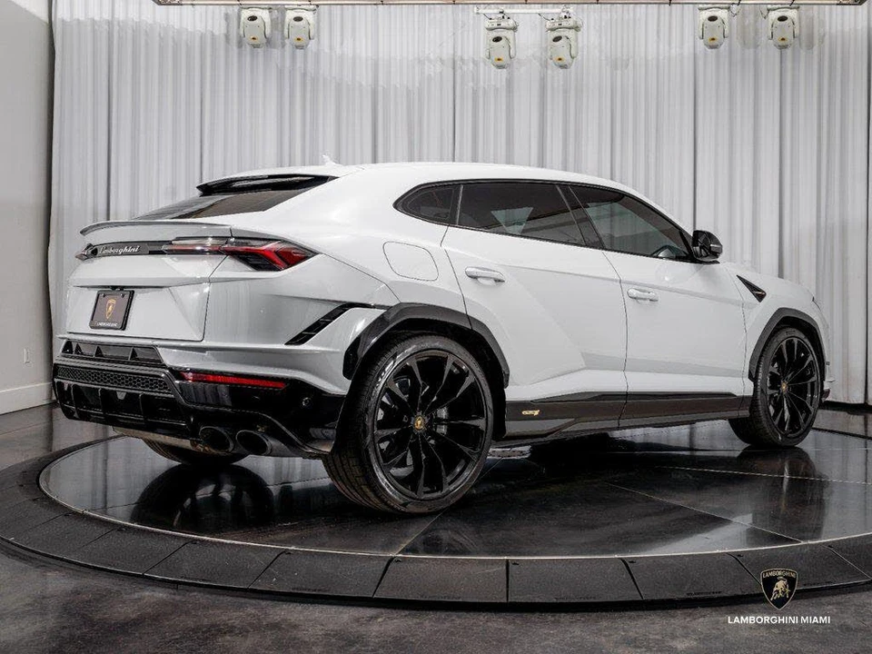 2023 Lamborghini Urus S - Image 14 of 31