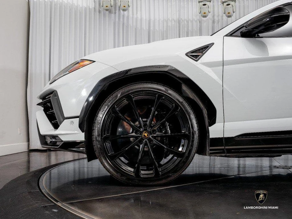 2023 Lamborghini Urus S - Image 7 of 31