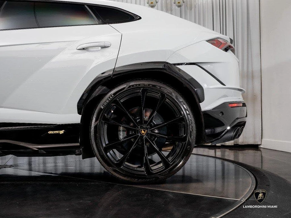 2023 Lamborghini Urus S - Image 8 of 31